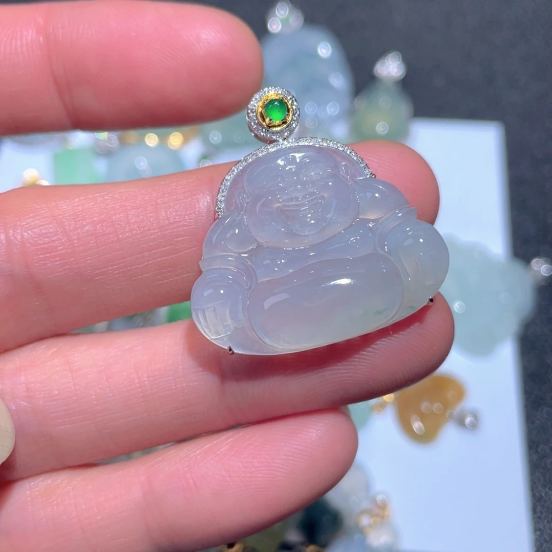 翡翠颈饰18K金镶嵌翡翠
