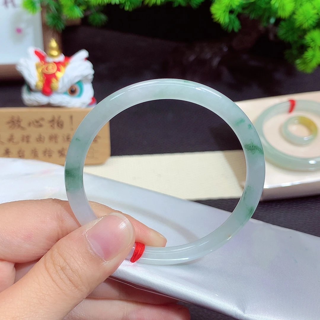 翡翠未镶嵌手镯1277