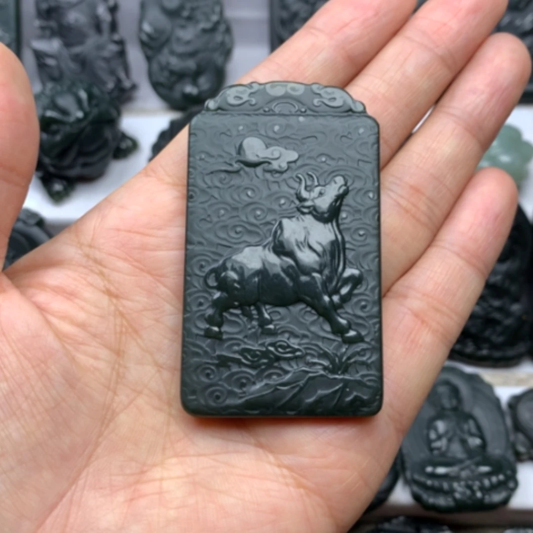 【闪购商品】颈饰未镶嵌和田玉双面雕刻