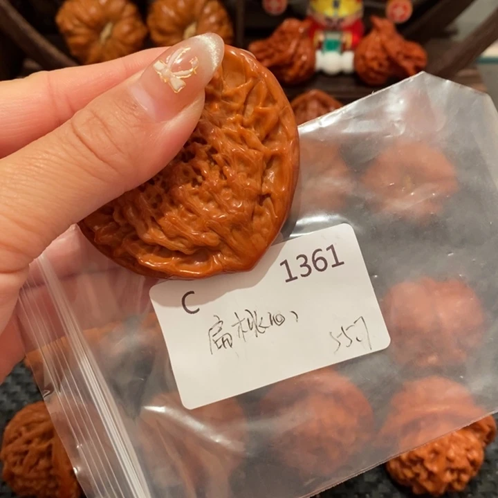 上***.文玩核桃把件精品