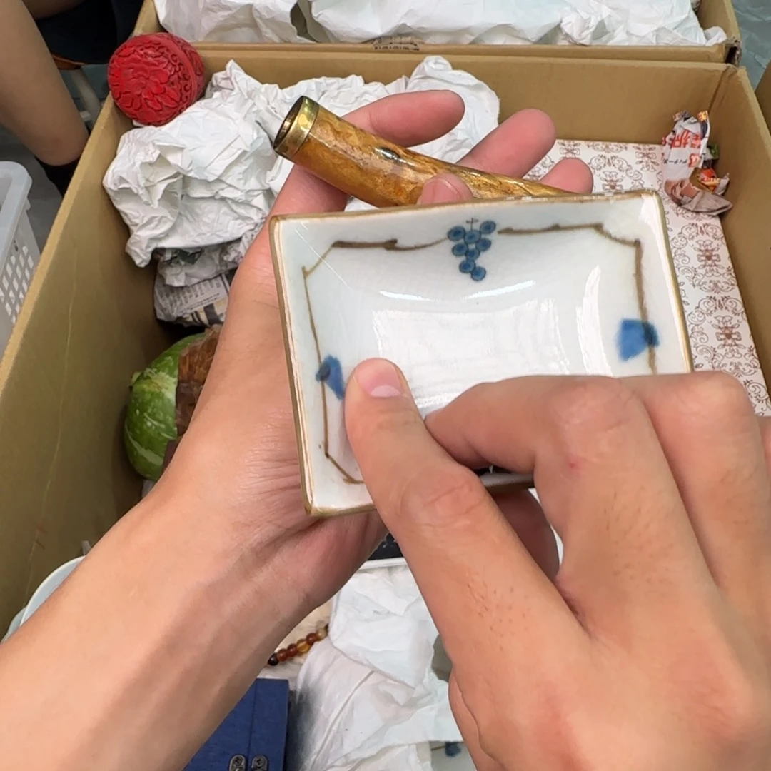 绿泥陶瓷孤品单件车里拍