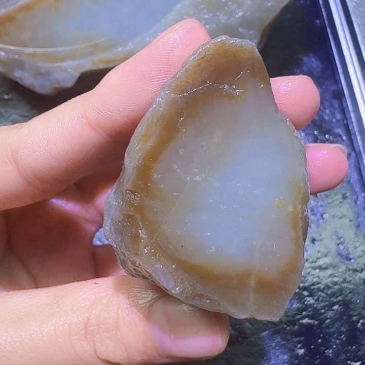 和田玉未镶嵌珠宝半成品