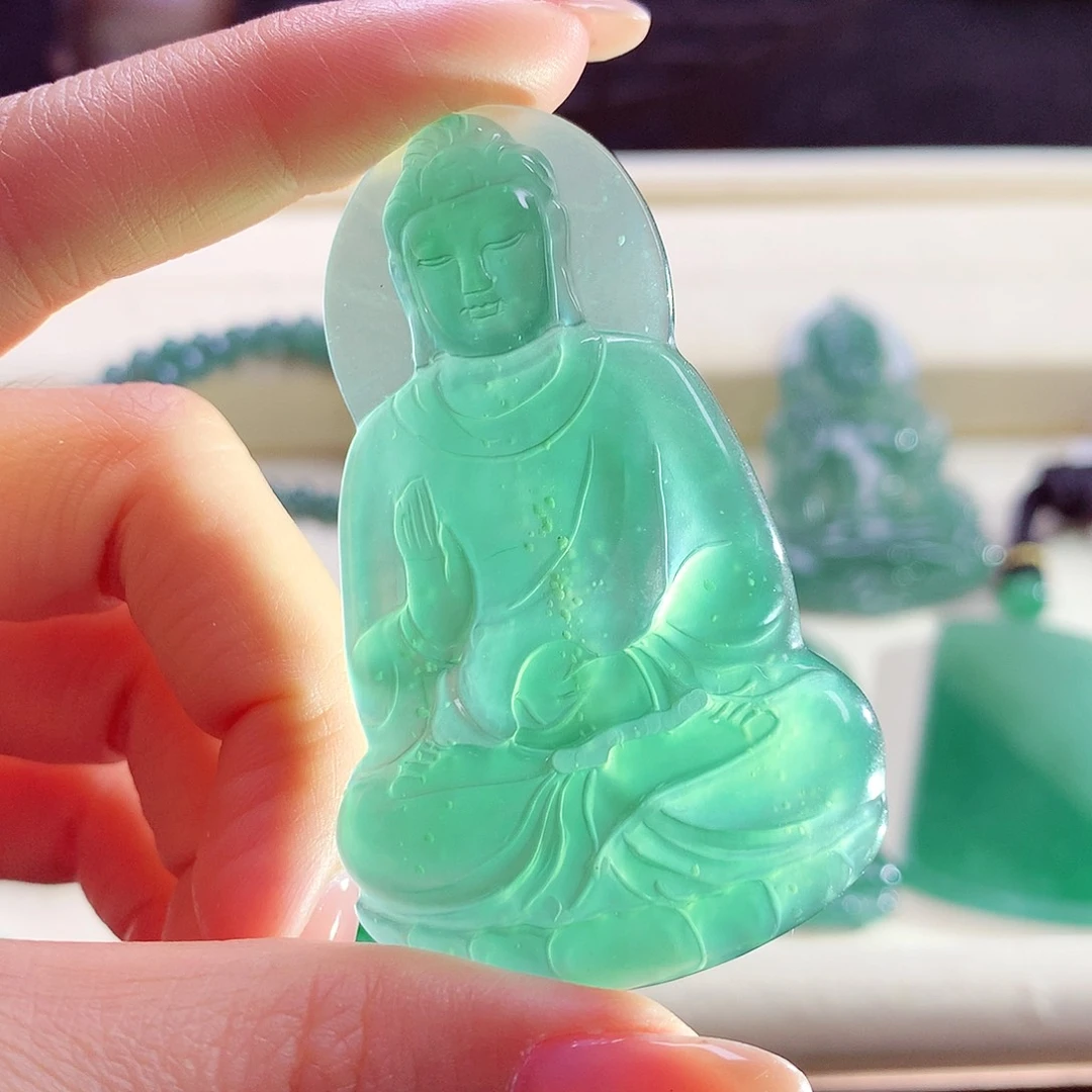 颈饰未镶嵌翡翠天然