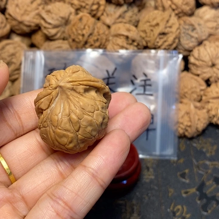 用***2文玩核桃吊坠文玩核桃异形单只