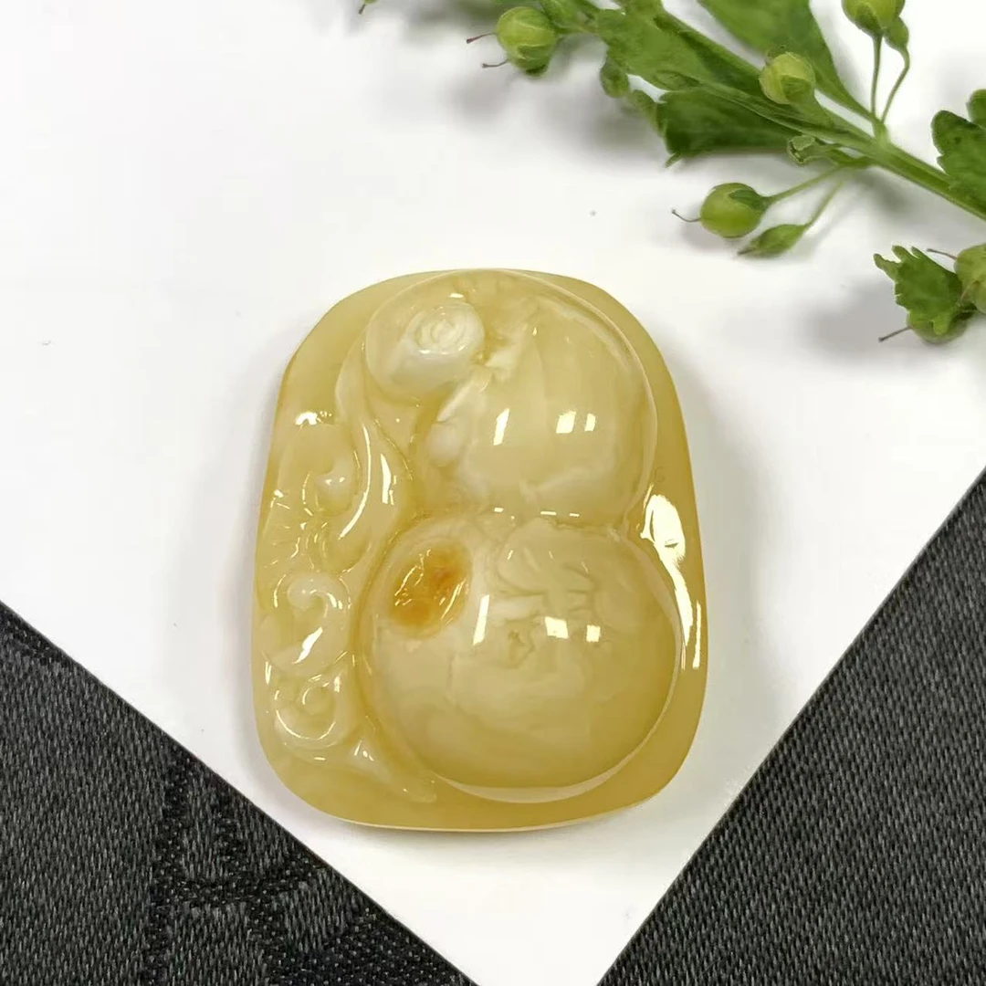 「戴琴珠宝」Z611-蜜蜡雕刻件吊坠（多样性发其一）