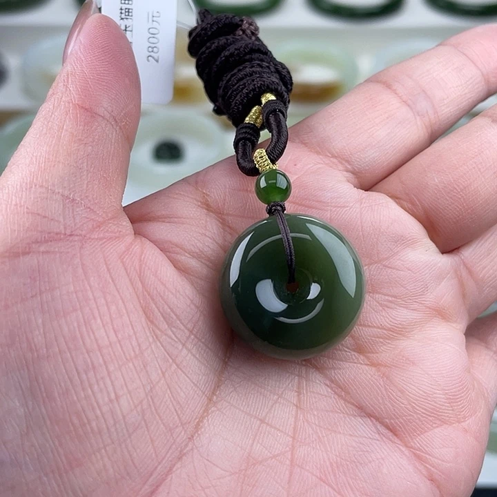 和田玉（碧玉）未镶嵌颈饰