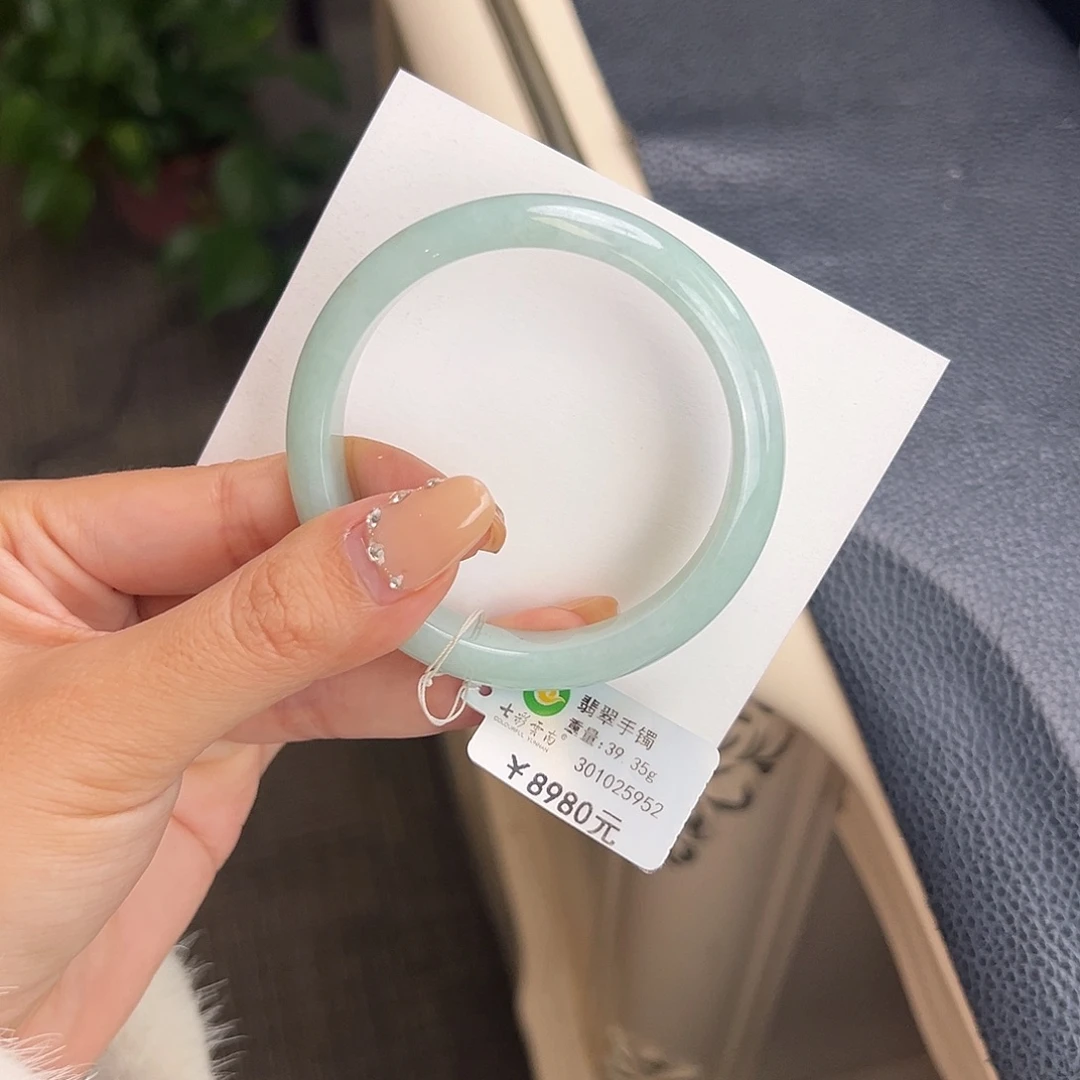 翡翠未镶嵌手镯53晴绿