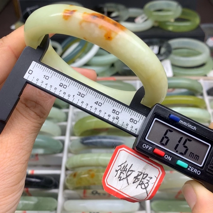 蛇纹石玉未镶嵌手镯925
