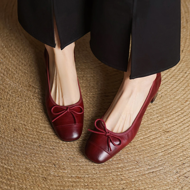 法式复古蝴蝶结中跟单鞋女2025新款方头浅口小皮鞋软皮软底奶奶鞋