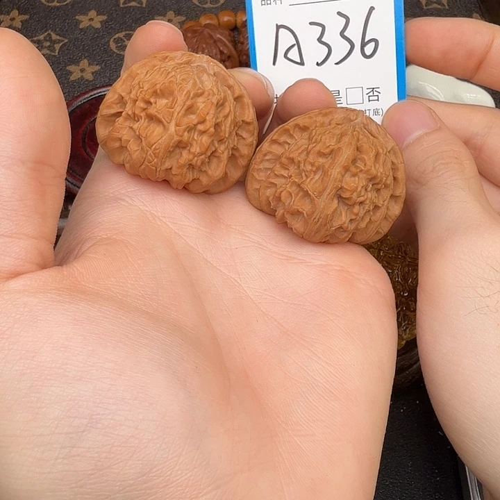 拿****吊坠文玩核桃白狮子42