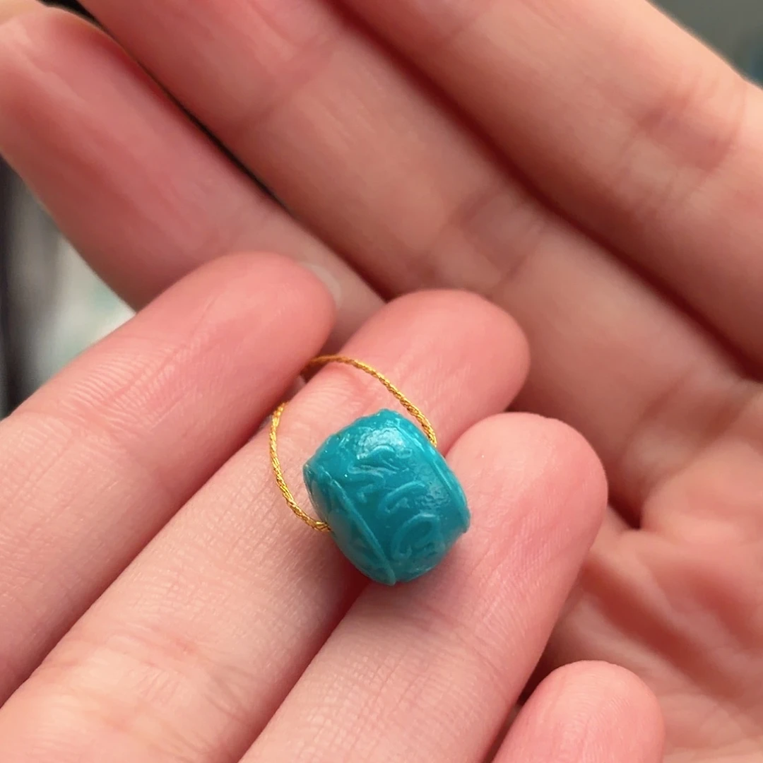 绿松石未镶嵌颈饰