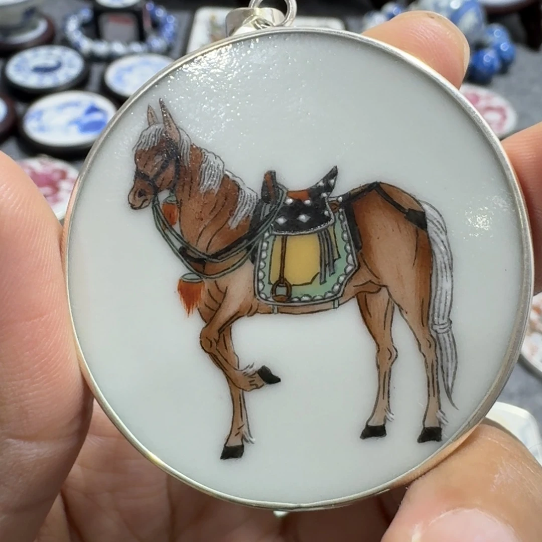 瓷片北**林精品挂件一个