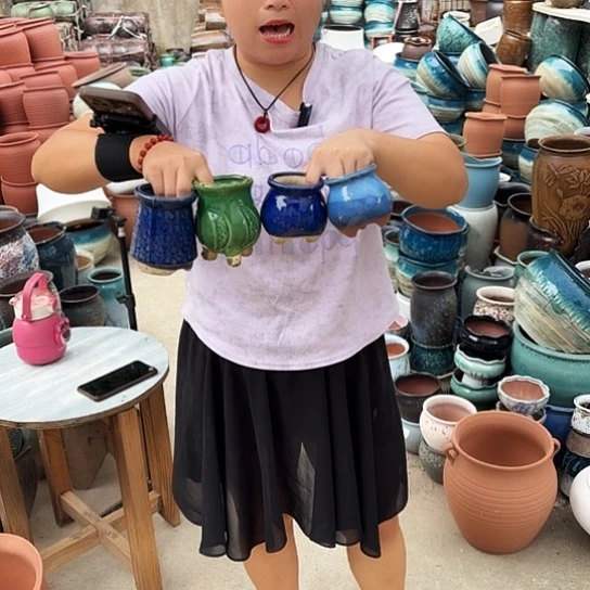 瑕疵随机八个盆子。