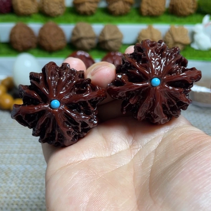 文玩核桃把件44玉玲珑