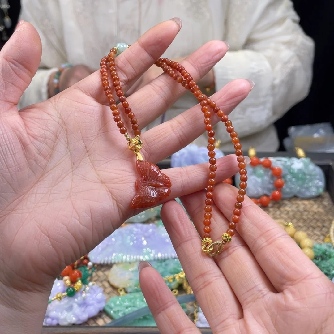 翡翠颈饰未镶嵌秋*代编织