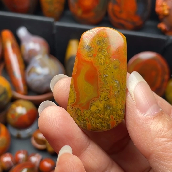 玛瑙/玉髓颈饰未镶嵌