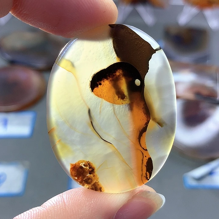 未镶嵌颈饰玛瑙/玉髓