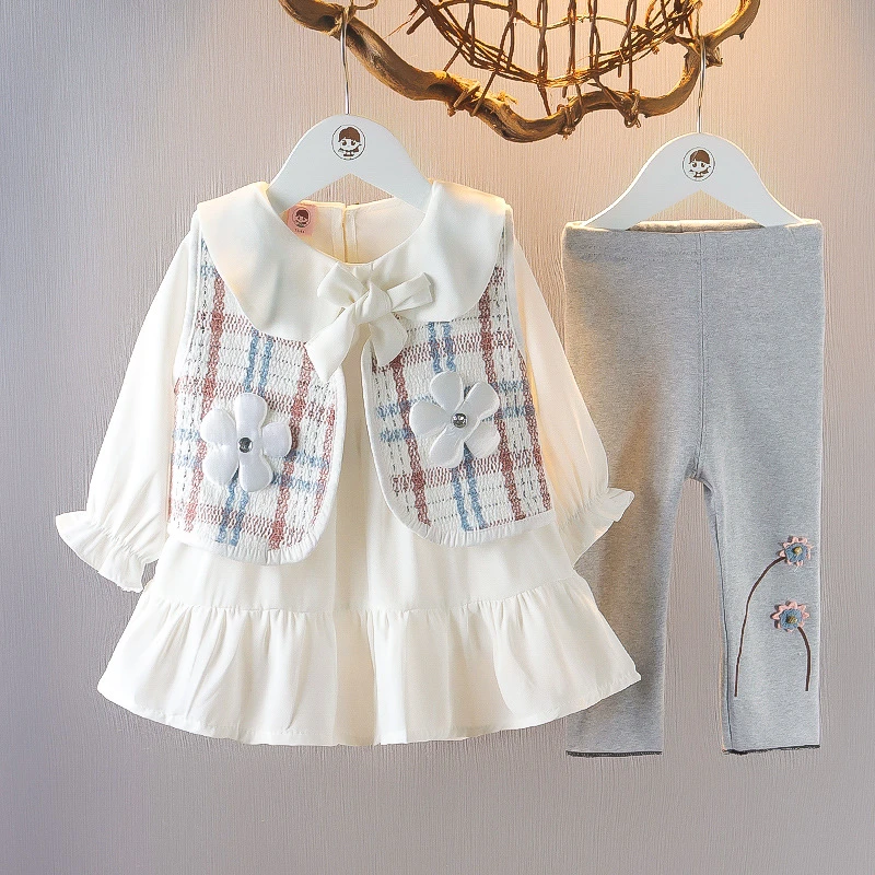 春季女宝宝小香风套装洋气春装女童小童长袖三件套婴儿春天外出服