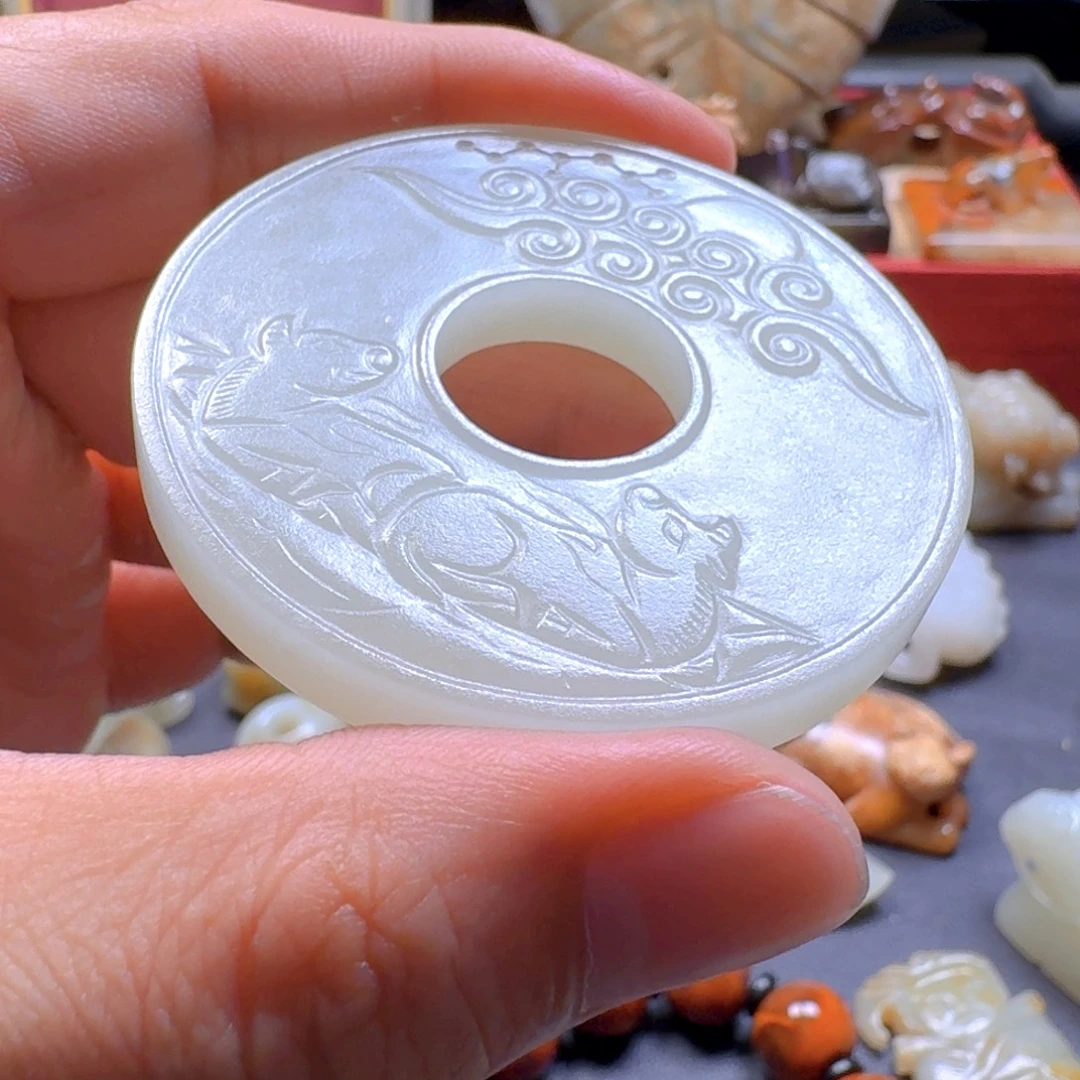 玉***缘和田玉未镶嵌挂件