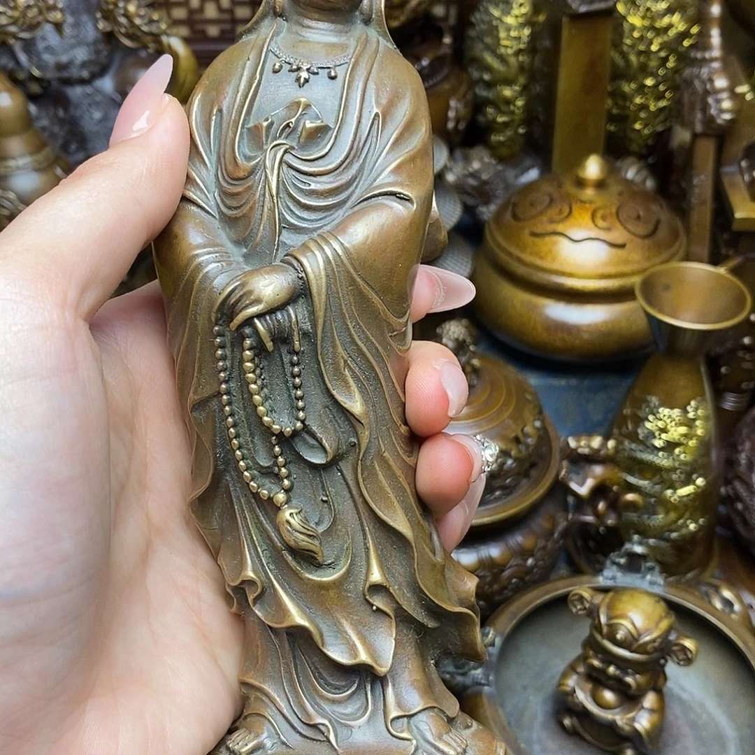铜器摆件做工精良