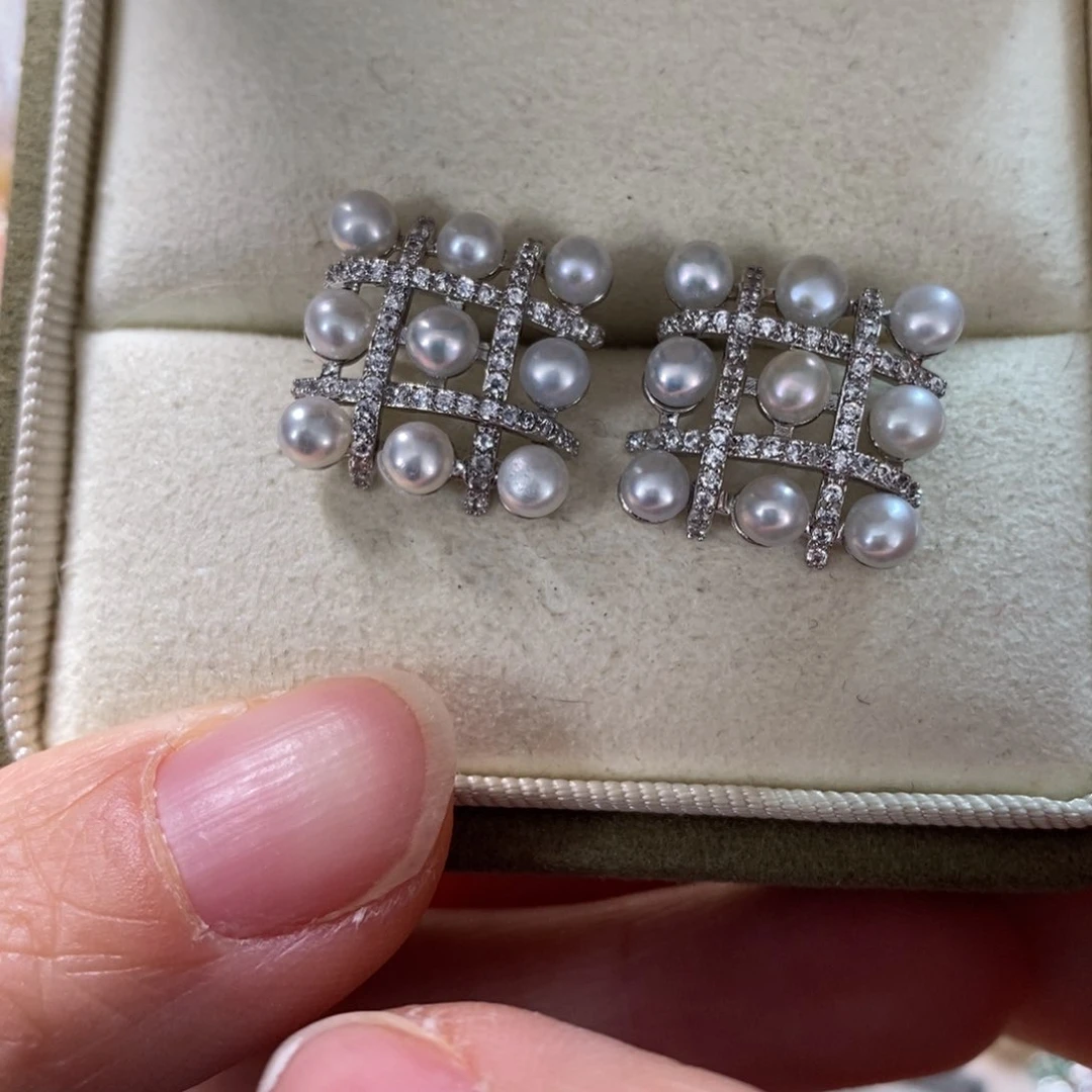 淡水珍珠耳饰未镶嵌