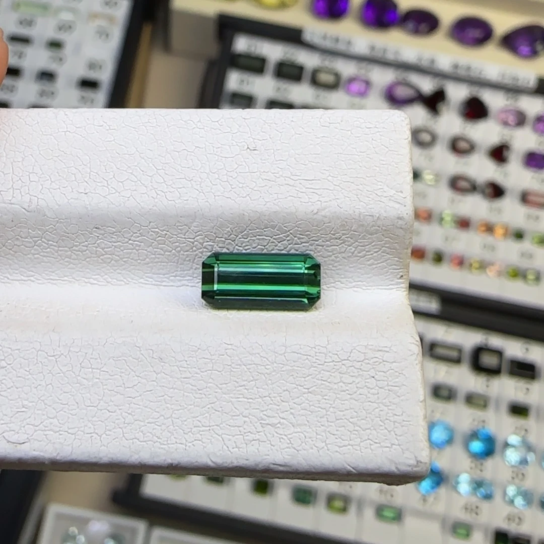 珠宝半成品未镶嵌碧玺天然1.57克拉