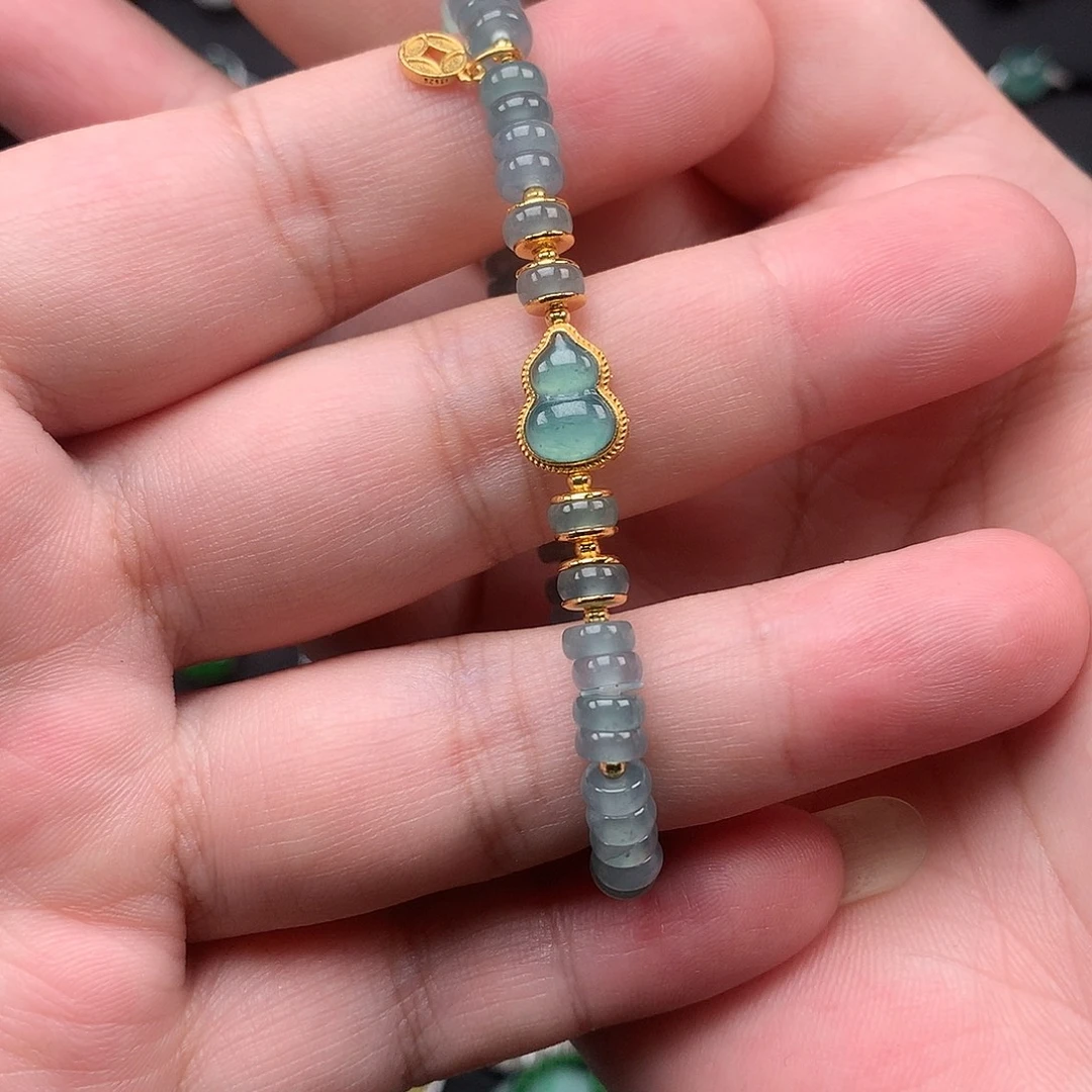 哎****翡翠银S925镶嵌颈饰