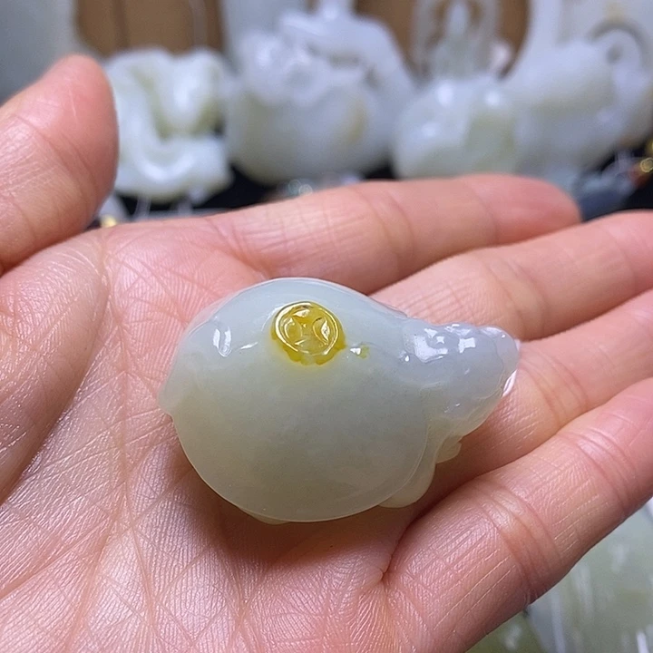 和田玉未镶嵌挂件