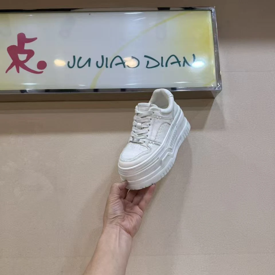 欧货真皮女鞋2025秋季新款复古做旧厚底小白鞋系带时尚休闲板鞋潮