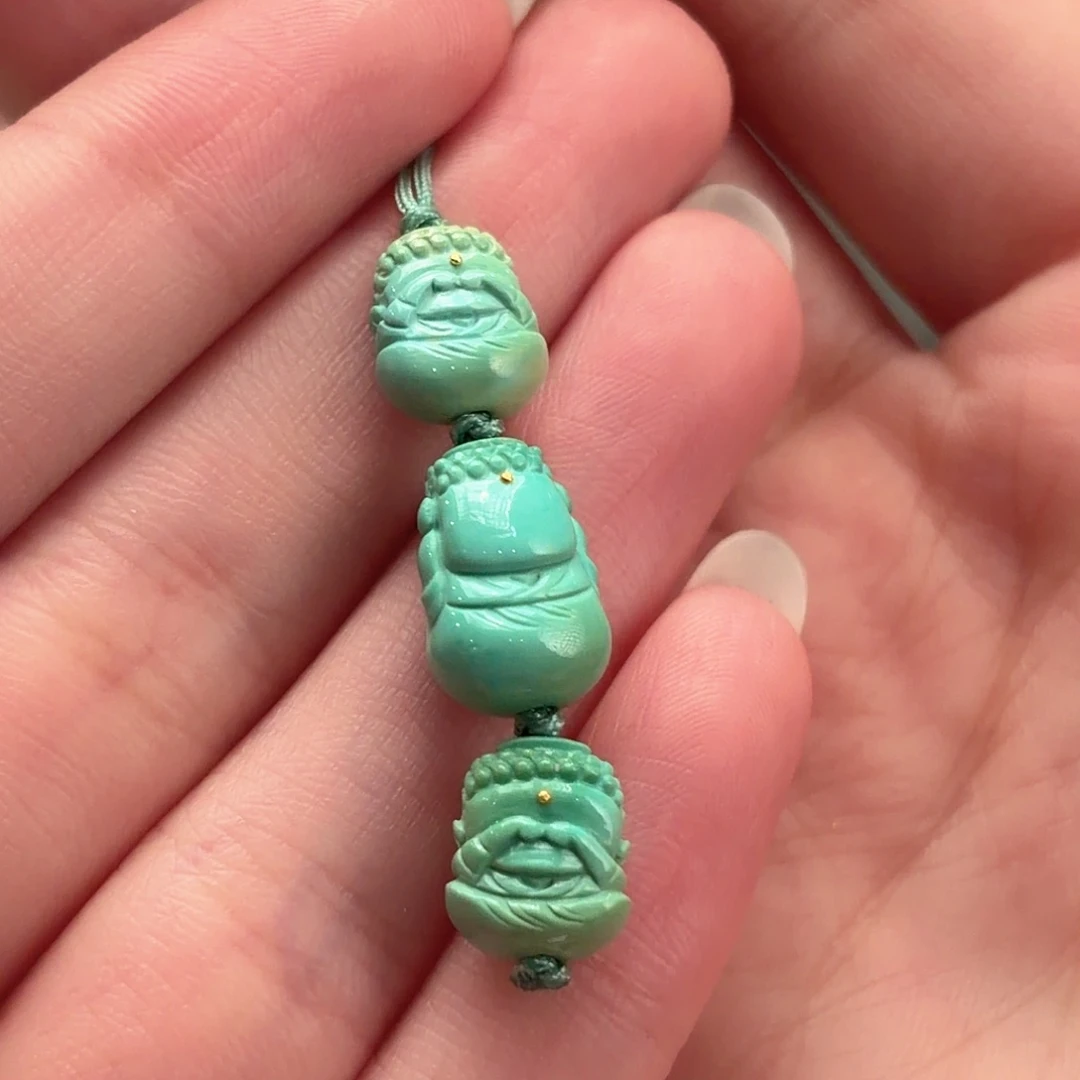 绿松石未镶嵌颈饰