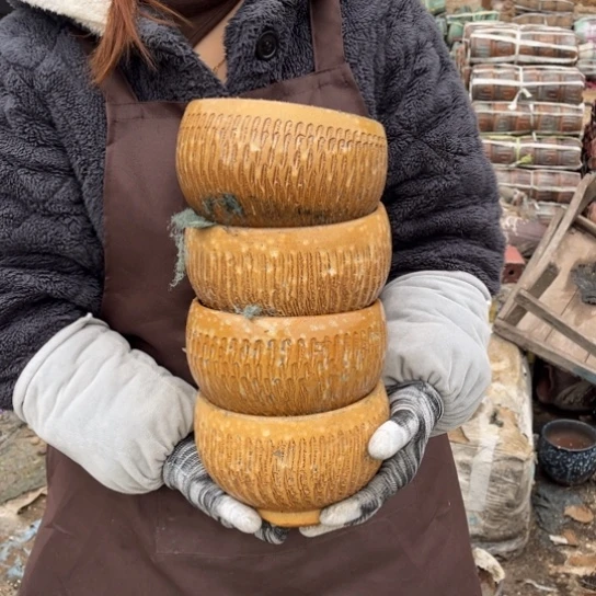 红陶口16高11瑕疵