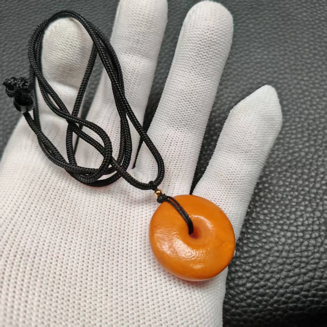 尺寸25+mm蜜蜡吊坠一个《小鱼文玩》826号