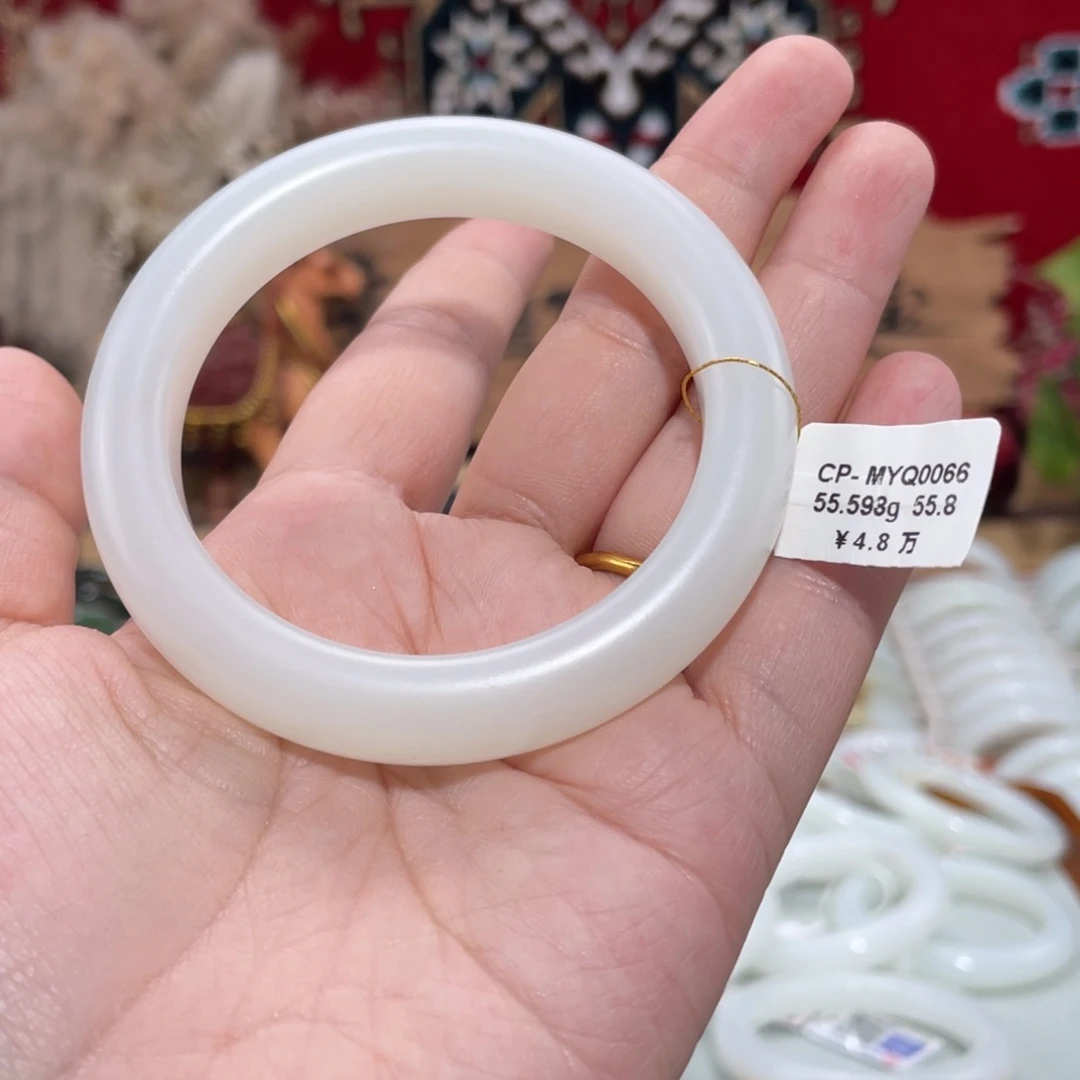 未镶嵌手镯和田玉柔光羊脂白玉泥鳅背55.8#天然和田玉手镯