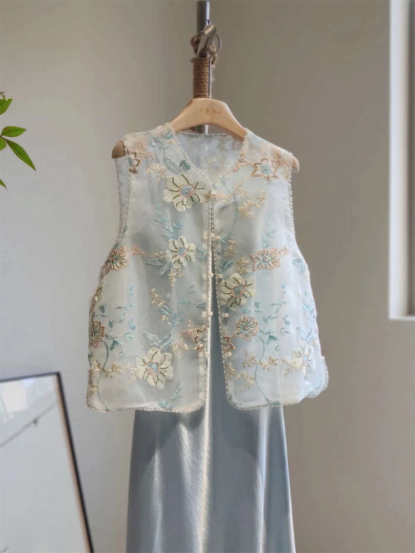 新中式绝美蓝色马甲女夏季薄款欧根纱刺绣花年轻国风背心两件套装
