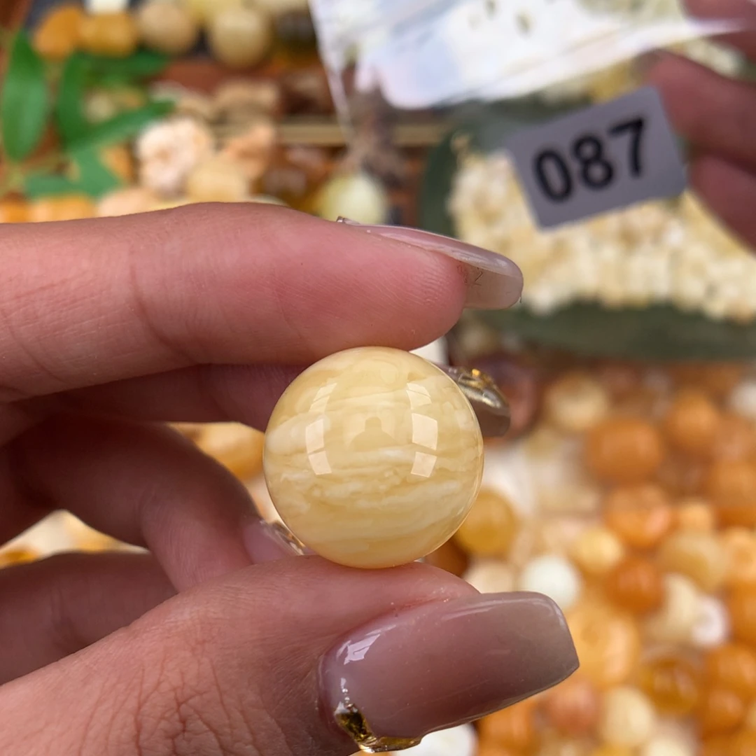 琥珀珠宝奇石未镶嵌17.7