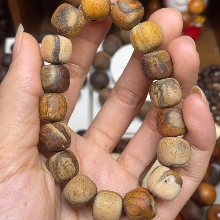 贡木手串/手链小瑕疵的手串