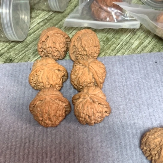 文玩核桃吊坠H****.三对白加十对帽