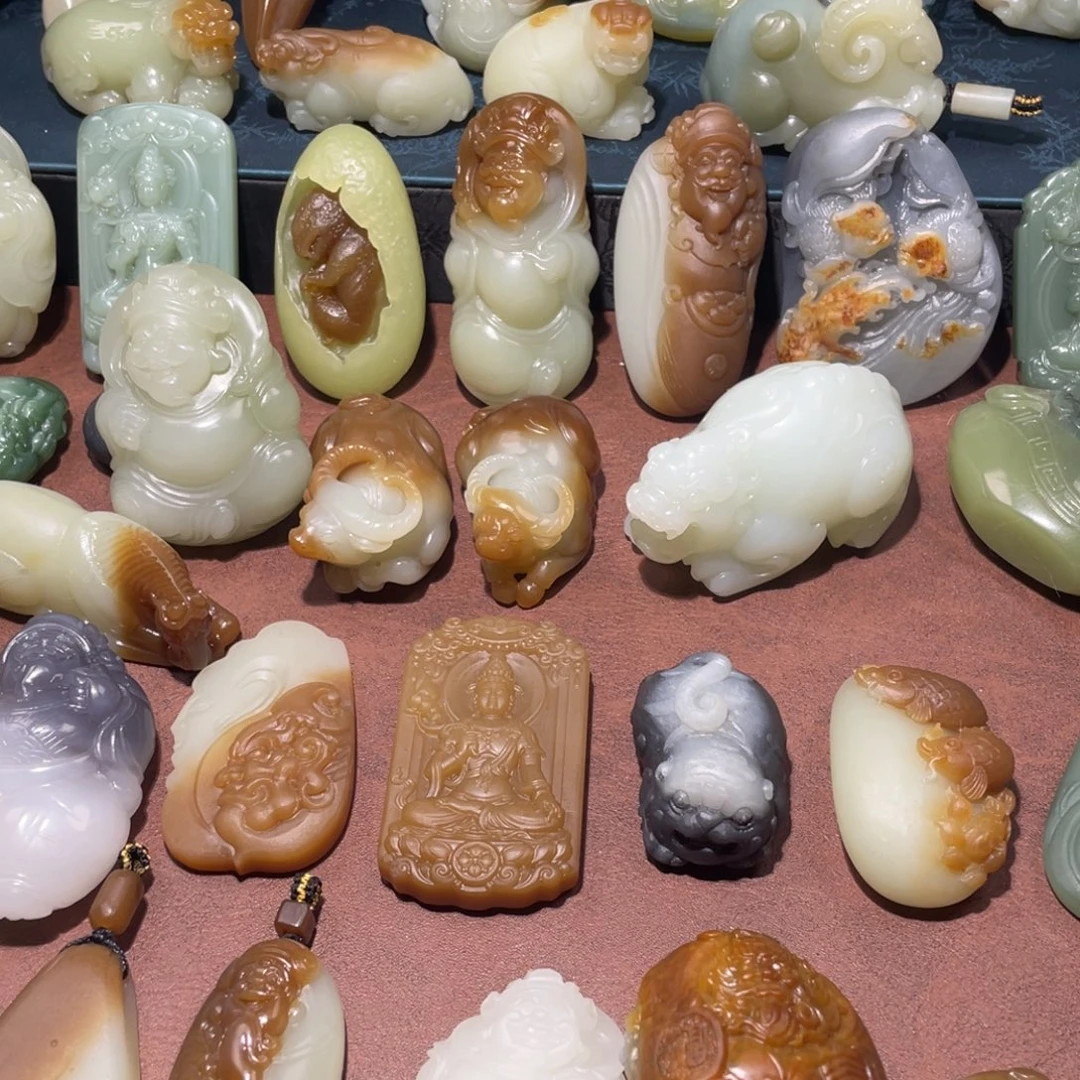 和田玉未镶嵌挂件