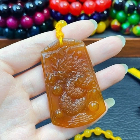 手饰玛瑙未镶嵌龙拍