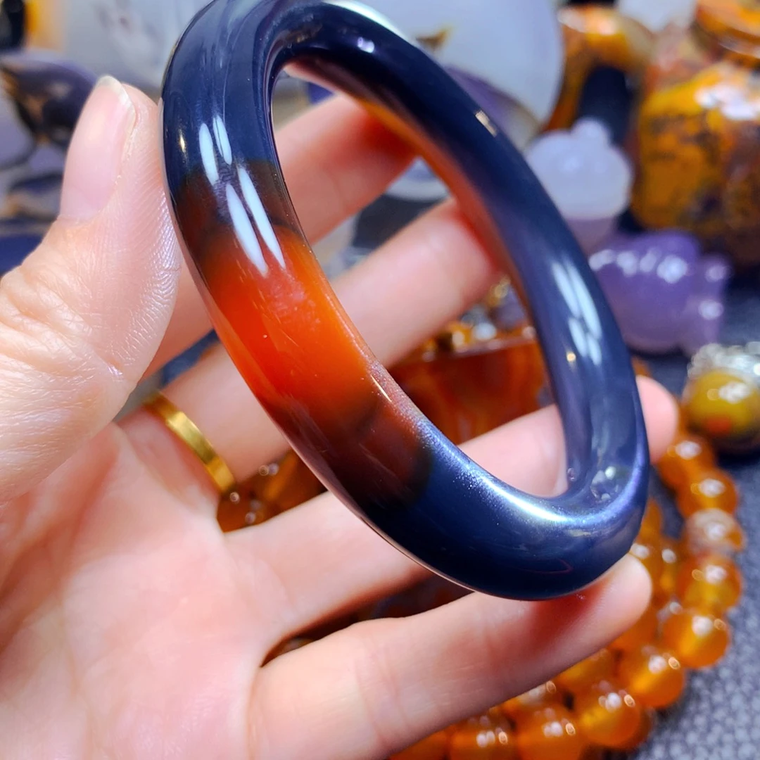 玛瑙/玉髓镯子未镶嵌
