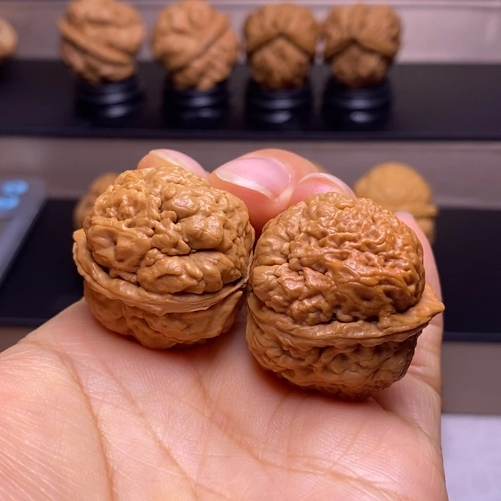 把件文玩核桃凤眼舍利46