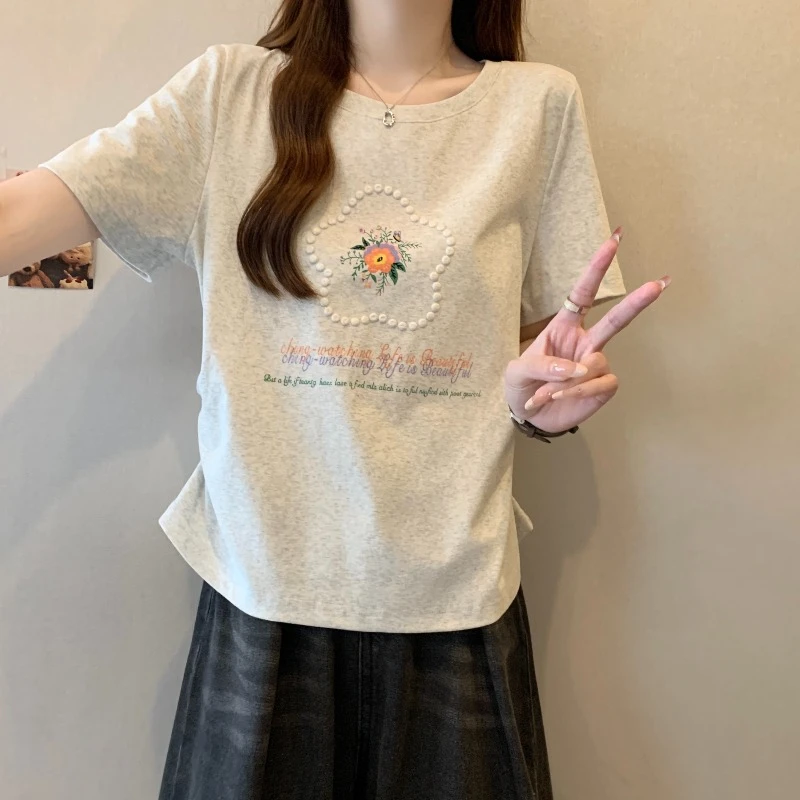 纯欲慵懒风女装钉珠燕麦灰正肩短袖T恤女夏季大码小衫不规则上衣