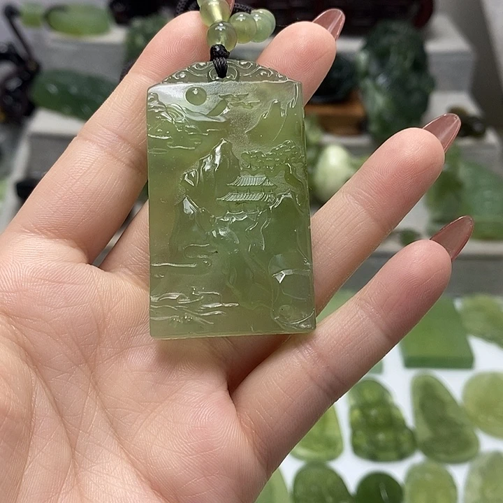 未镶嵌蛇纹石玉挂件