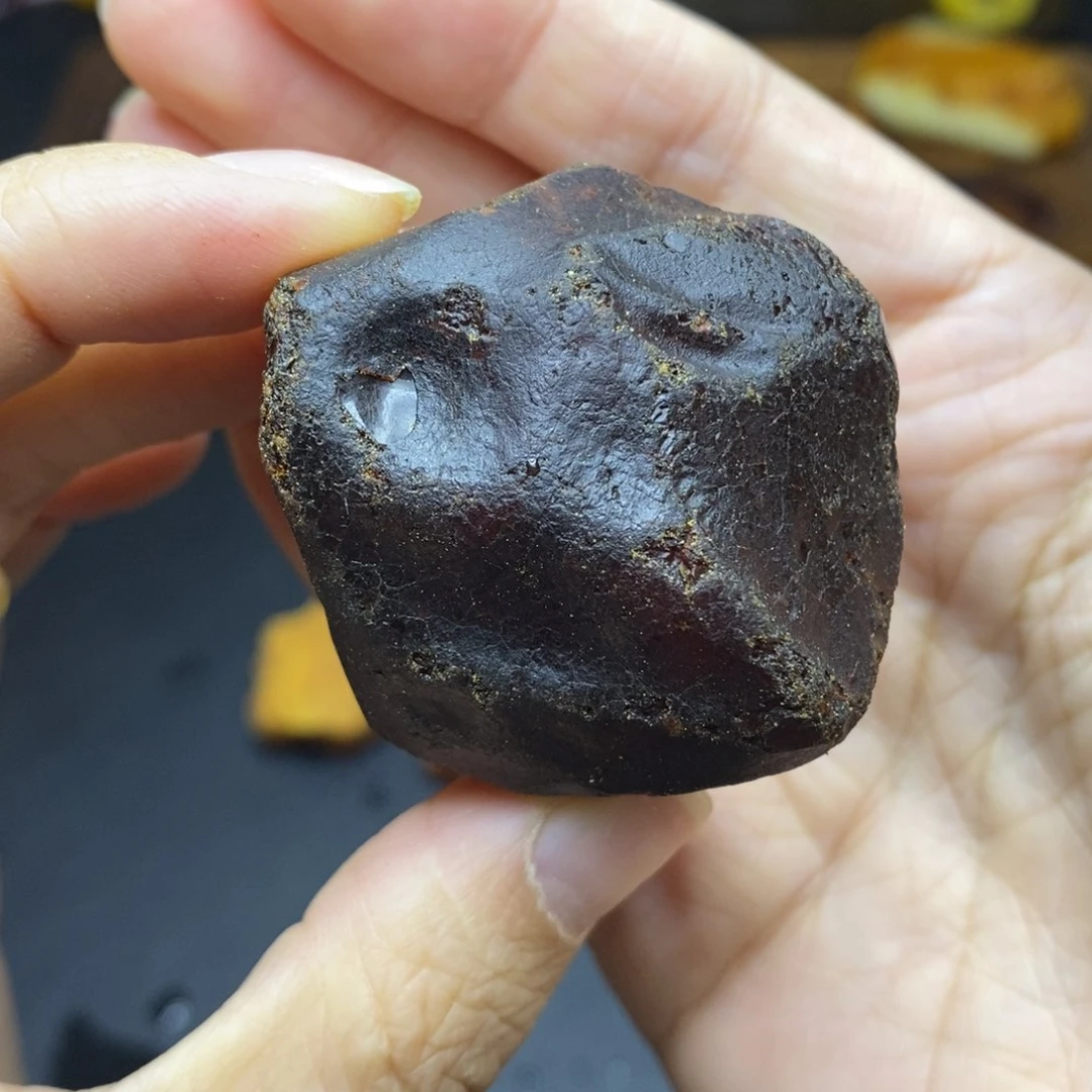 定制琥珀未镶嵌"****?胖