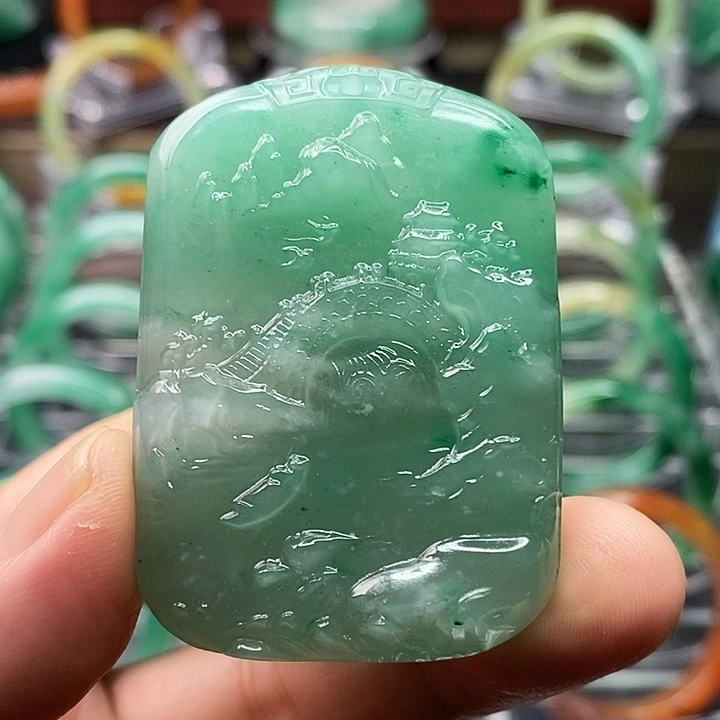 石英质玉颈饰未镶嵌