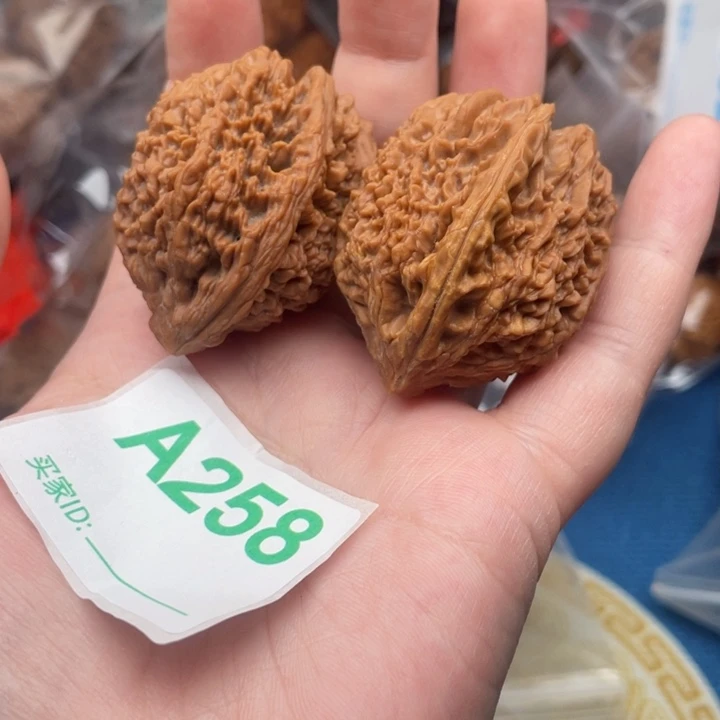 文玩核桃吊坠核桃