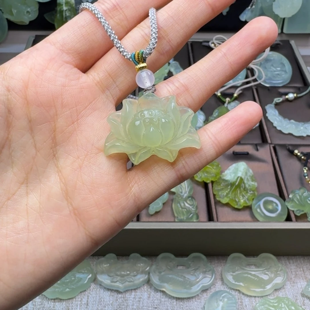蛇纹石玉未镶嵌项链