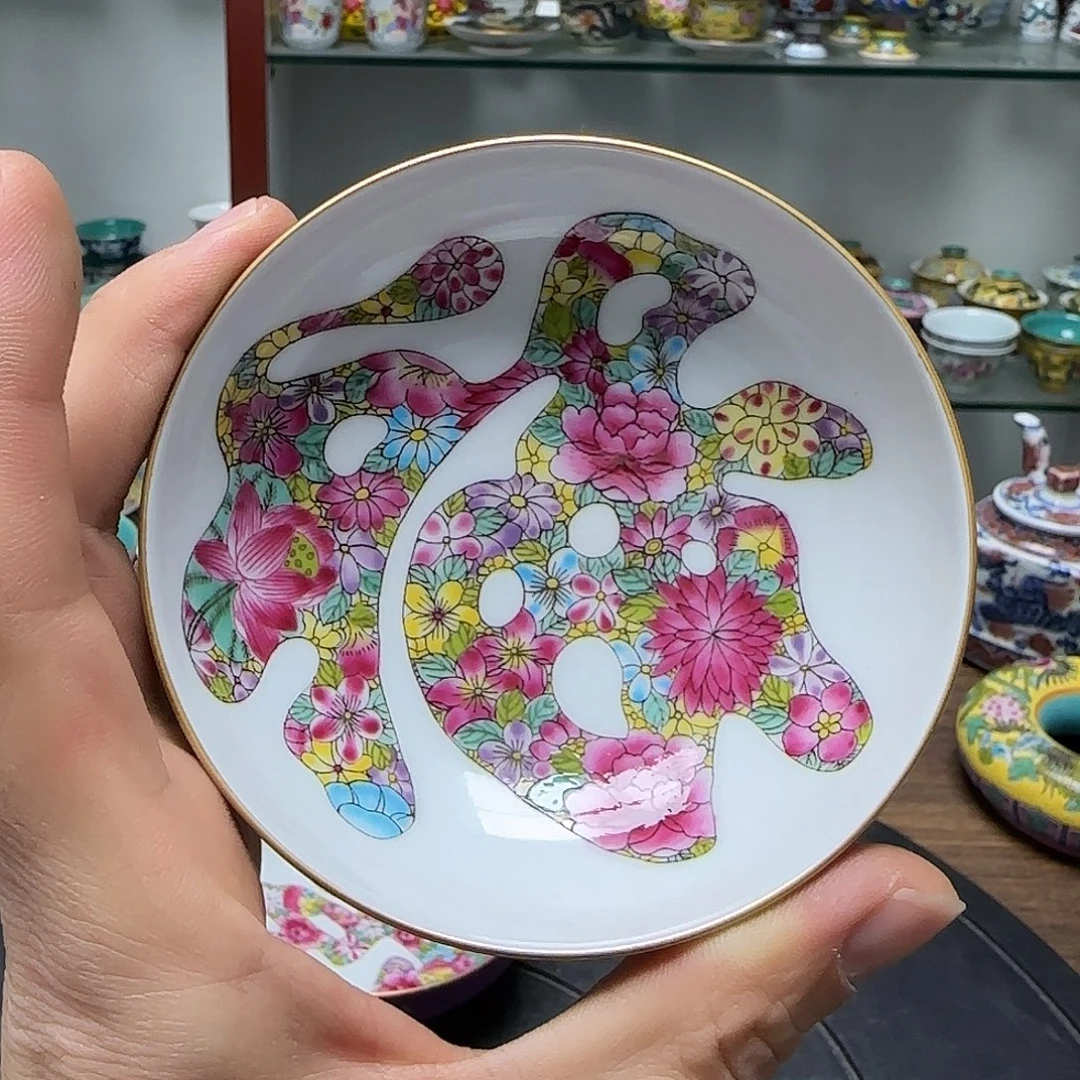 瓷片瓷器的工艺技术特点二是