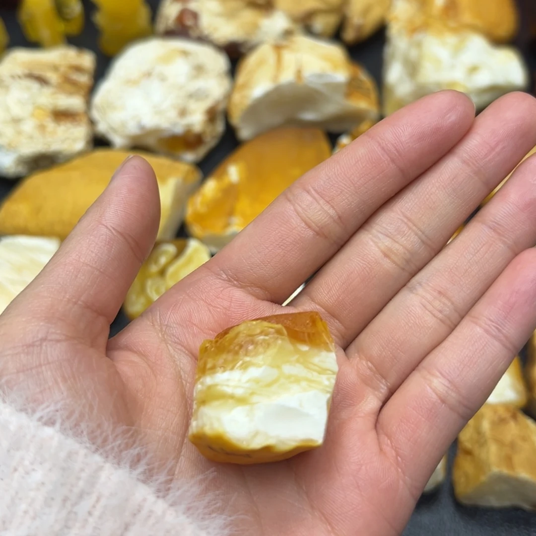 定制琥珀未镶嵌蜜蜡