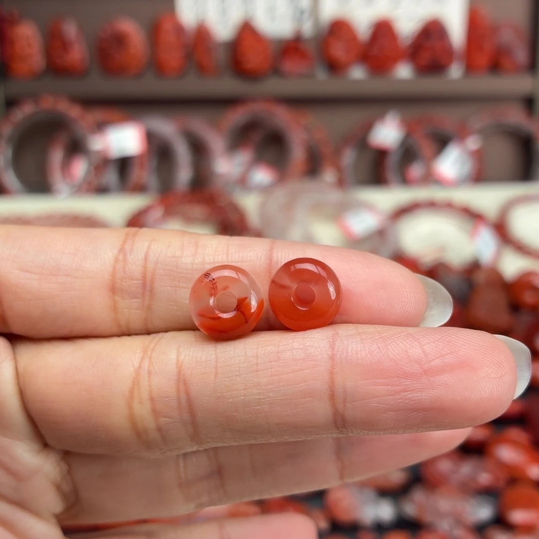 南红玛瑙未镶嵌颈饰甜甜圈一对